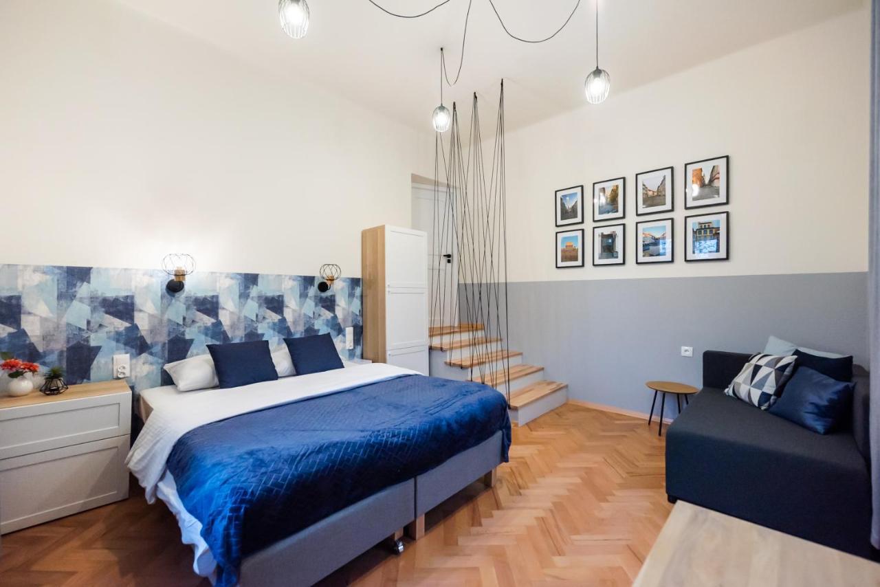 Old Town Eclectic Apartment For 6 People Варшава Екстер'єр фото