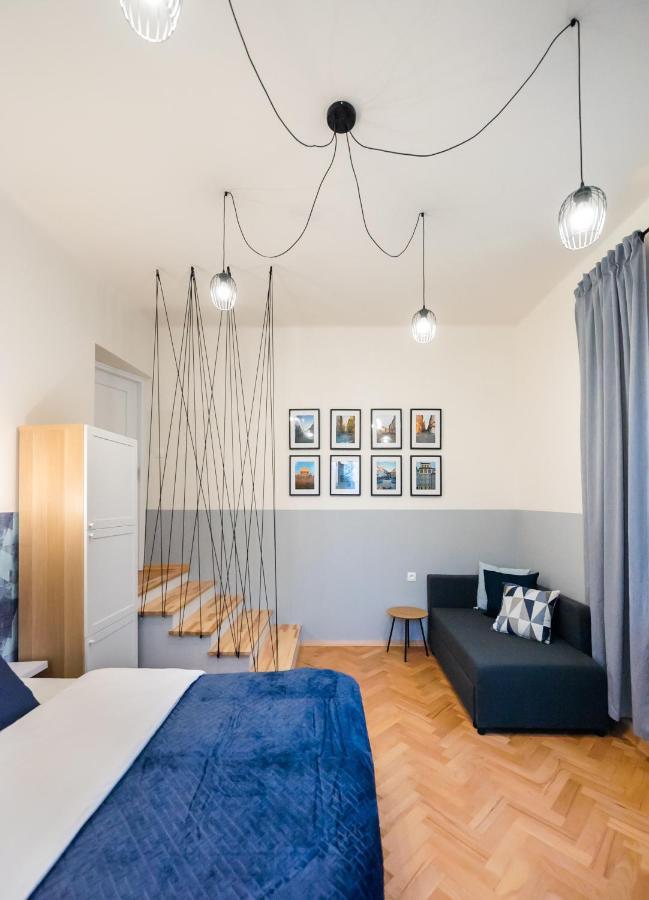 Old Town Eclectic Apartment For 6 People Варшава Екстер'єр фото